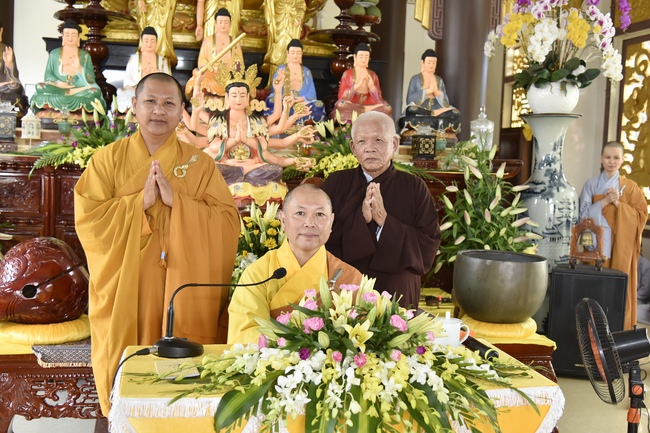 Giảng pháp tại chùa Hải Long - Ninh Thuận