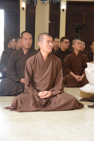 Hành giả an cư tại chùa Hoằng Pháp học giáo lý