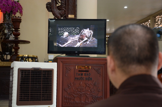 Hành giả an cư tại chùa Hoằng Pháp học giáo lý