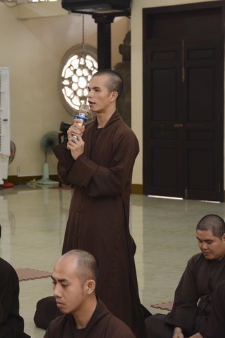 Hành giả an cư tại chùa Hoằng Pháp học giáo lý