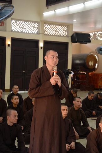 Hành giả an cư tại chùa Hoằng Pháp học giáo lý