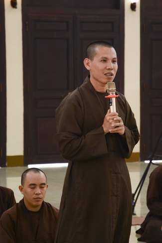 Hành giả an cư tại chùa Hoằng Pháp học giáo lý