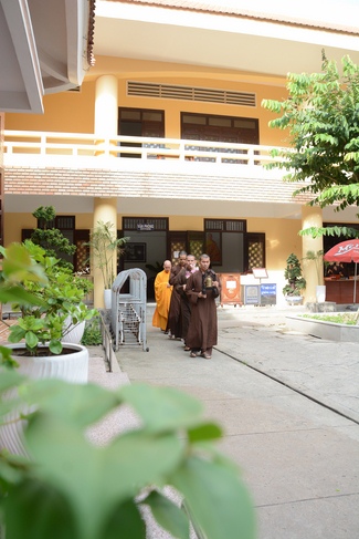 Hành giả an cư tại chùa Hoằng Pháp học giáo lý