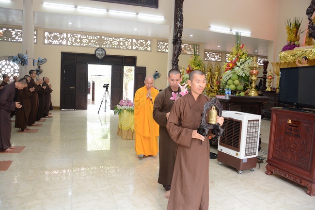 Hành giả an cư tại chùa Hoằng Pháp học giáo lý