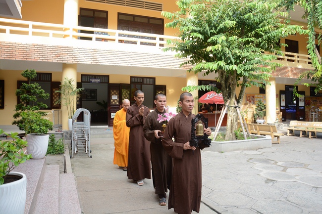 Hành giả an cư tại chùa Hoằng Pháp học giáo lý