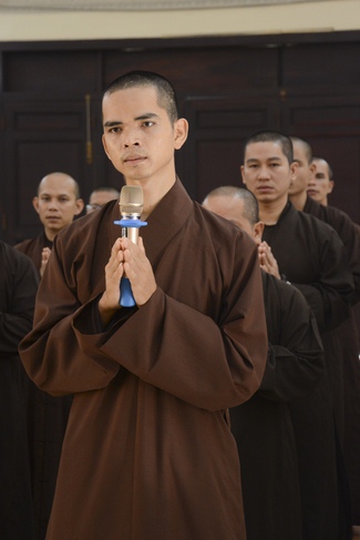 Hành giả an cư tại chùa Hoằng Pháp học giáo lý