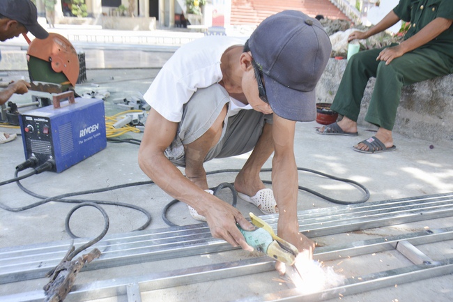 Opening the summer retreat at Tay Khanh Pagoda