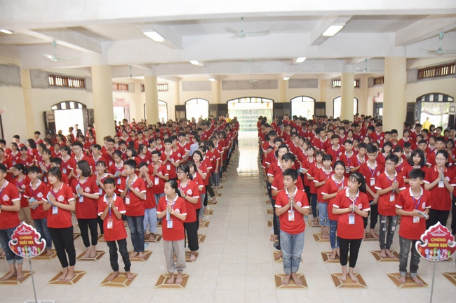 Opening the summer retreat at Tay Khanh Pagoda