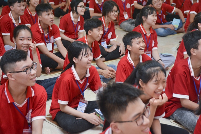 Opening the summer retreat at Tay Khanh Pagoda