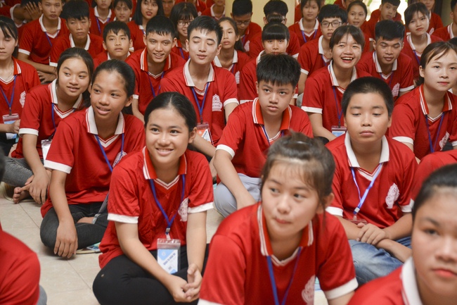 Opening the summer retreat at Tay Khanh Pagoda
