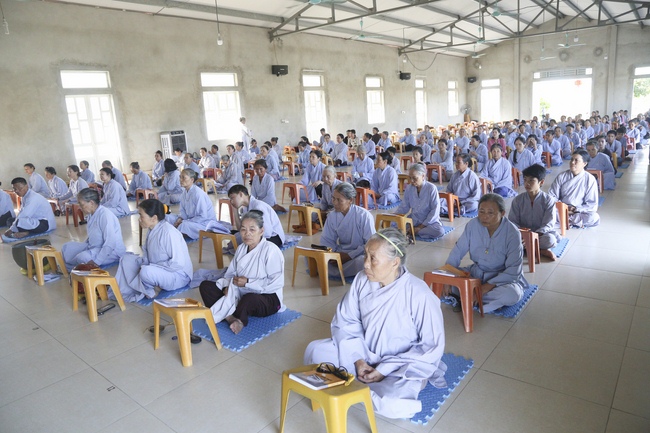 Tu niệm Phật một ngày tại chùa Đống Cao - Thanh Hóa