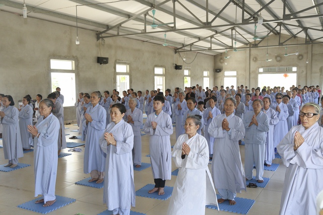 Tu niệm Phật một ngày tại chùa Đống Cao - Thanh Hóa