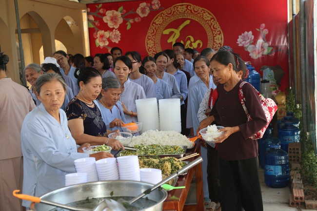 Tu niệm Phật một ngày tại chùa Đống Cao - Thanh Hóa