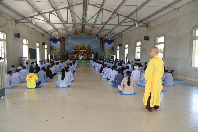 Tu niệm Phật một ngày tại chùa Đống Cao - Thanh Hóa