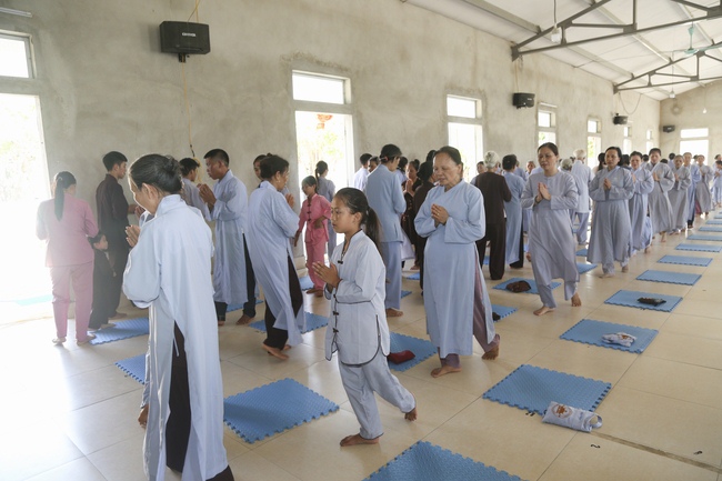 Tu niệm Phật một ngày tại chùa Đống Cao - Thanh Hóa