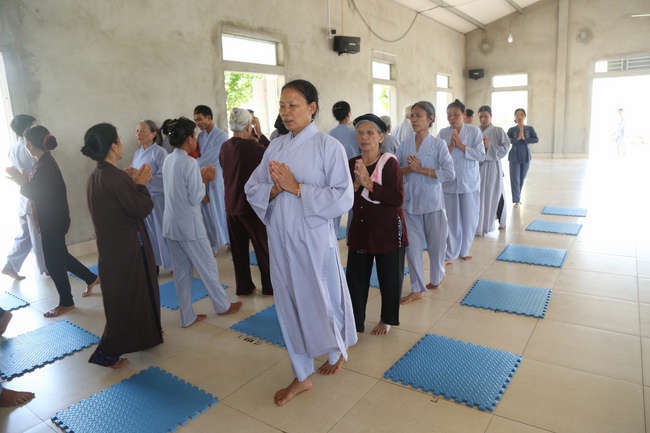 Tu niệm Phật một ngày tại chùa Đống Cao - Thanh Hóa