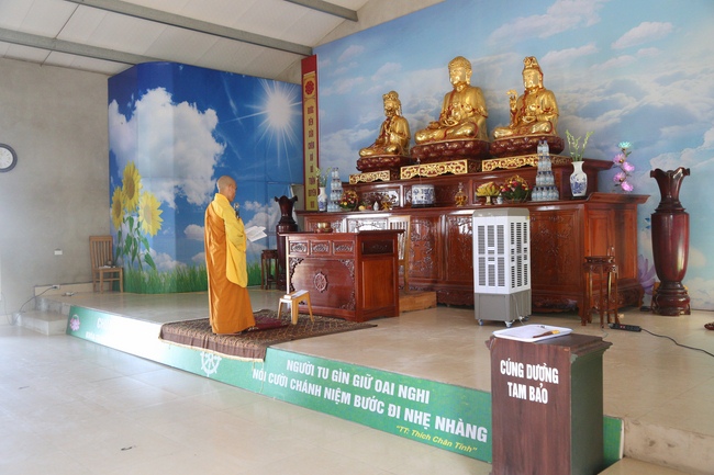 Tu niệm Phật một ngày tại chùa Đống Cao - Thanh Hóa