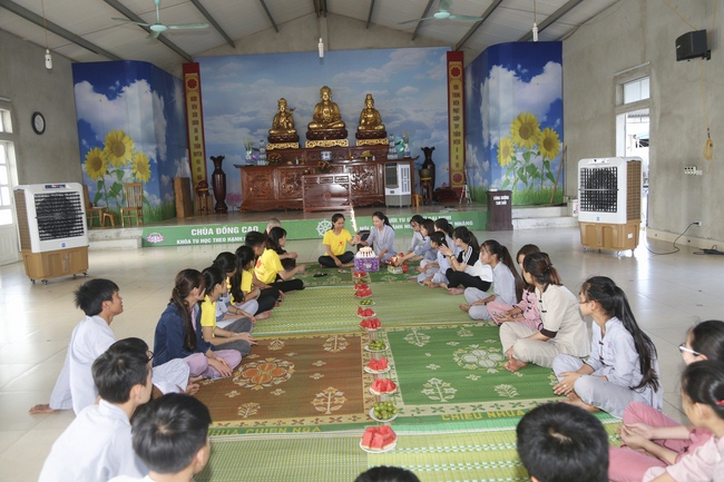 Tu niệm Phật một ngày tại chùa Đống Cao - Thanh Hóa