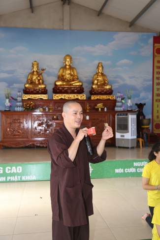 Tu niệm Phật một ngày tại chùa Đống Cao - Thanh Hóa