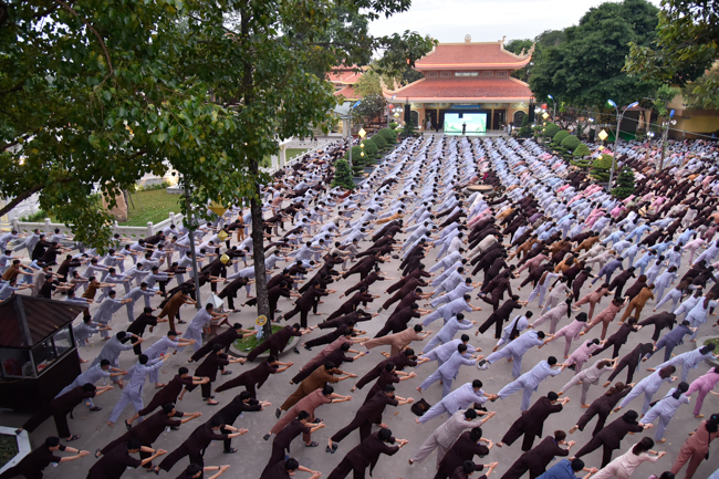 Summer Retreat 2018 on the Second Day: “Who am I?