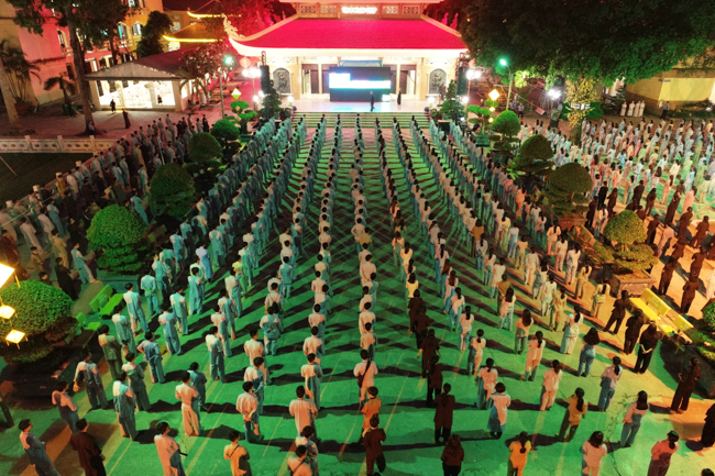 Summer Retreat 2018 on the Second Day: “Who am I?