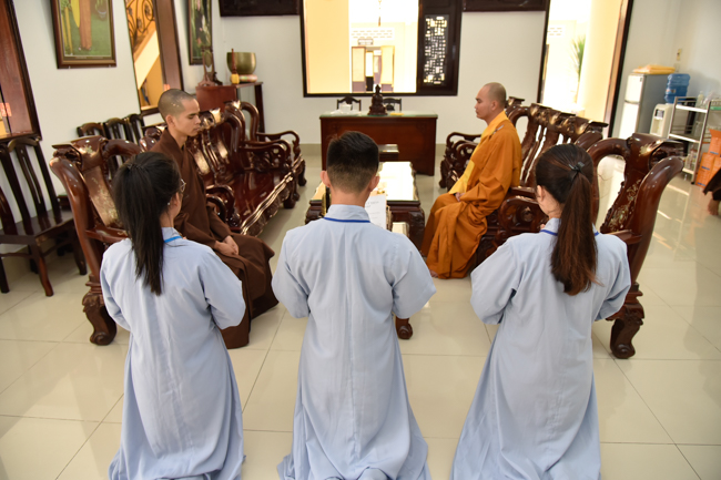 Summer Retreat 2018 on the Second Day: “Who am I?