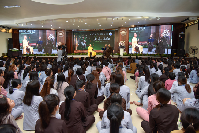 Summer Retreat 2018 on the Second Day: “Who am I?