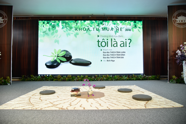 Summer Retreat 2018 on the Second Day: “Who am I?