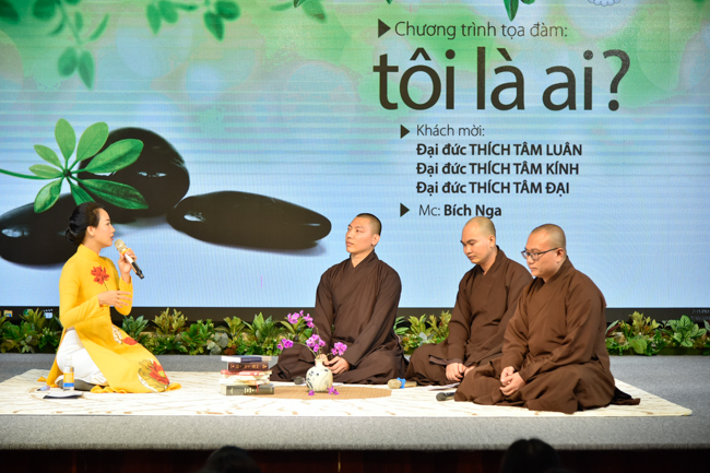 Summer Retreat 2018 on the Second Day: “Who am I?