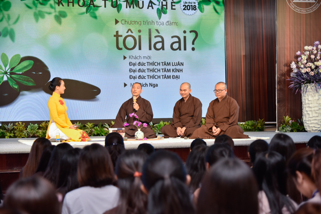 Summer Retreat 2018 on the Second Day: “Who am I?