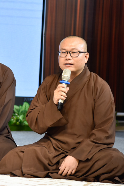 Summer Retreat 2018 on the Second Day: “Who am I?