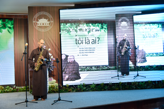 Summer Retreat 2018 on the Second Day: “Who am I?