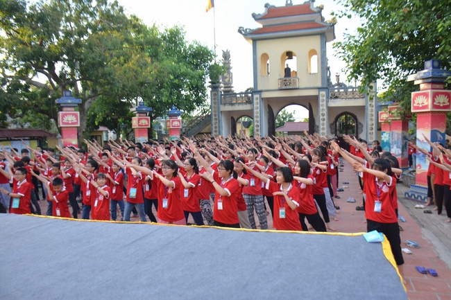 The second day of summer retreat at Tay Khanh pagoda - Thai Binh
