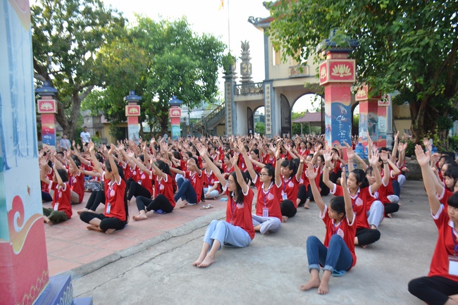 The second day of summer retreat at Tay Khanh pagoda - Thai Binh