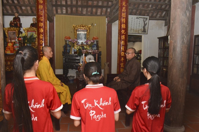 The second day of summer retreat at Tay Khanh pagoda - Thai Binh