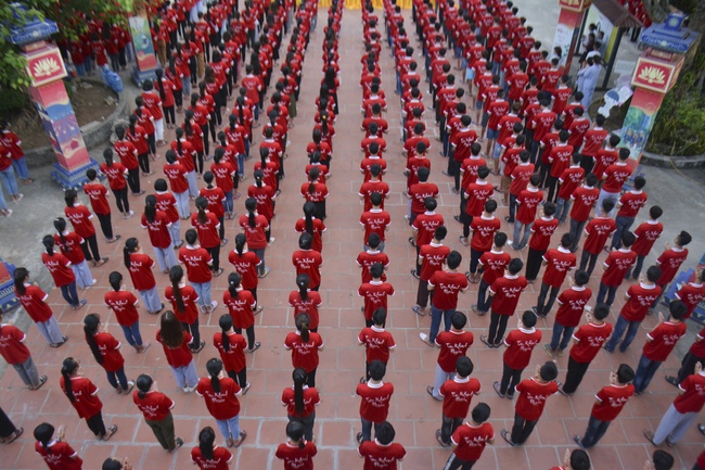 The second day of summer retreat at Tay Khanh pagoda - Thai Binh