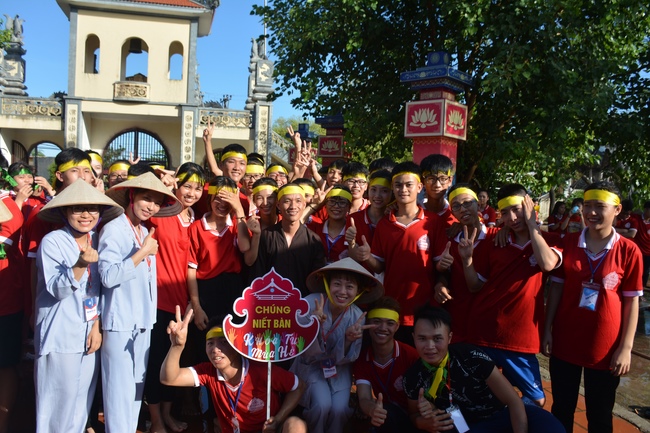 The second day of summer retreat at Tay Khanh pagoda - Thai Binh