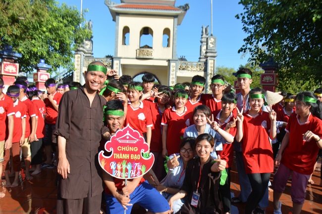 The second day of summer retreat at Tay Khanh pagoda - Thai Binh