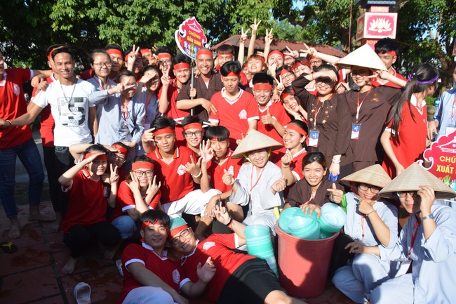 The second day of summer retreat at Tay Khanh pagoda - Thai Binh