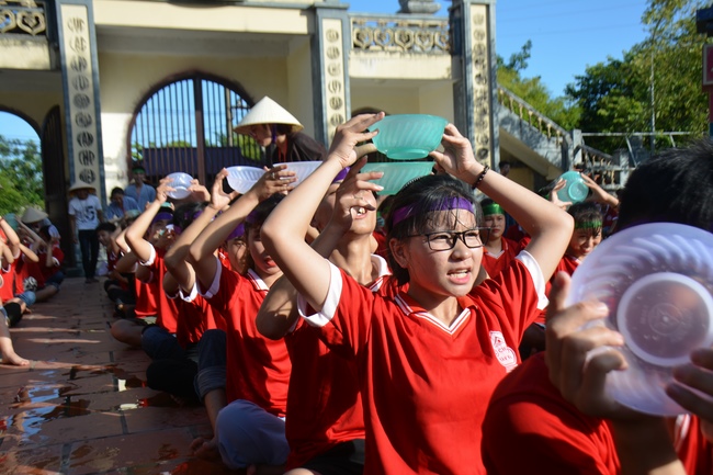 The second day of summer retreat at Tay Khanh pagoda - Thai Binh