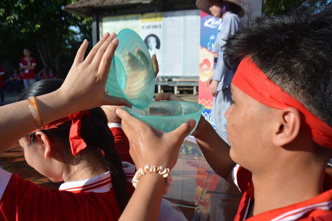 The second day of summer retreat at Tay Khanh pagoda - Thai Binh