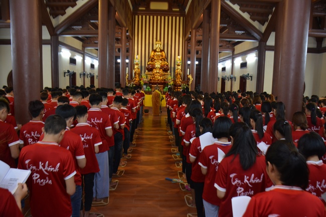 The second day of summer retreat at Tay Khanh pagoda - Thai Binh