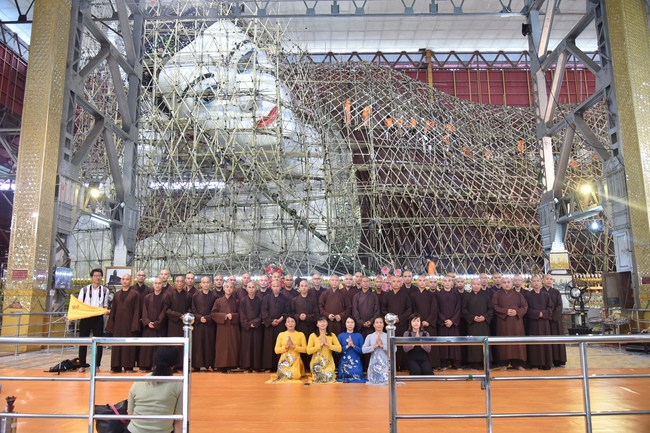 The Trip to Myanmar _ the Land of Golden Temples