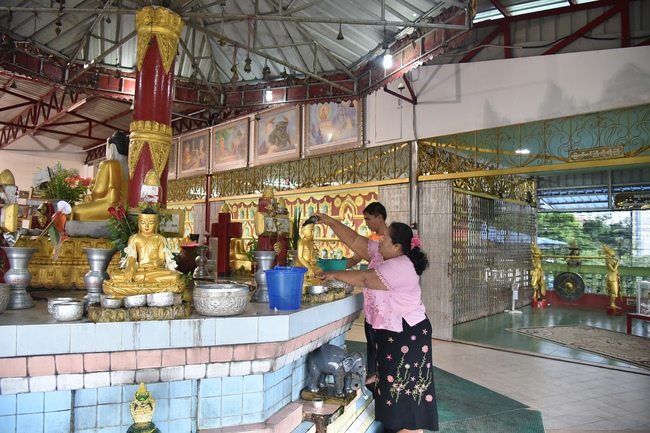 The Trip to Myanmar _ the Land of Golden Temples