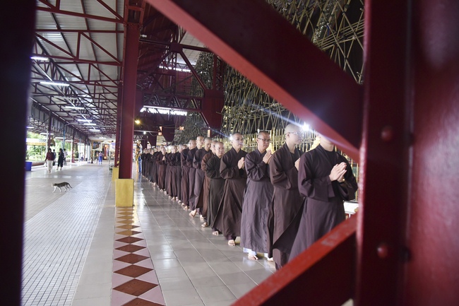 The Trip to Myanmar _ the Land of Golden Temples