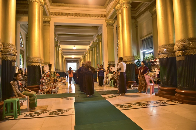 The Trip to Myanmar _ the Land of Golden Temples