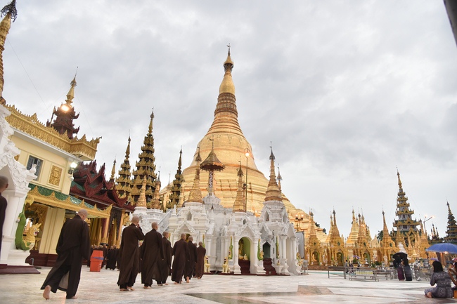 The Trip to Myanmar _ the Land of Golden Temples