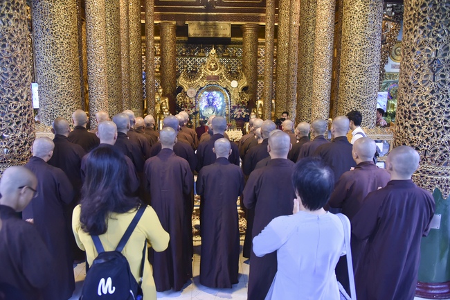 The Trip to Myanmar _ the Land of Golden Temples