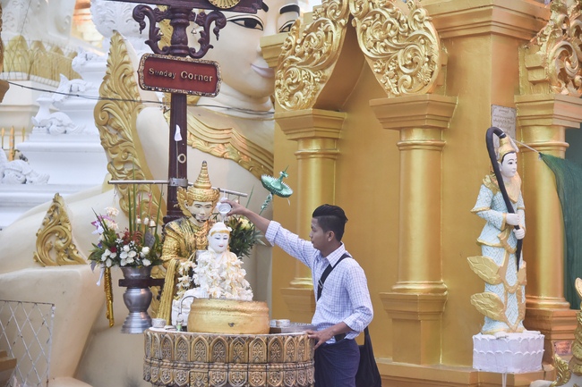 The Trip to Myanmar _ the Land of Golden Temples