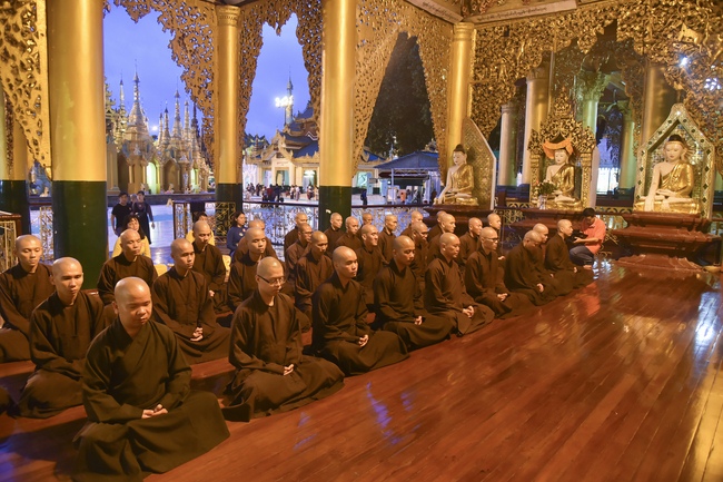 The Trip to Myanmar _ the Land of Golden Temples